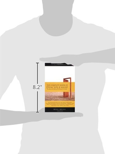 The-Complete-Book-of-Discipleship-On-Being-and-Making-Followers-of-Christ-The-Navigators-Reference-LibraryPaperback--November-6-2006-0-1